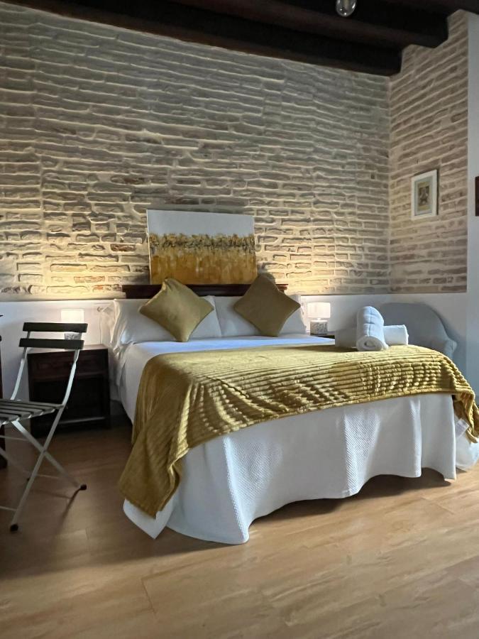 Clarisas Suites Кармона Екстер'єр фото