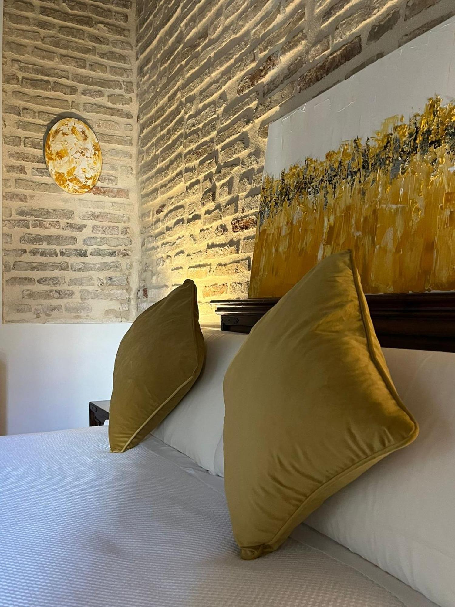 Clarisas Suites Кармона Екстер'єр фото